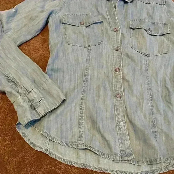 Coth & Stone Women's Denim Button Down white wash top extra small - Picture 2 of 8